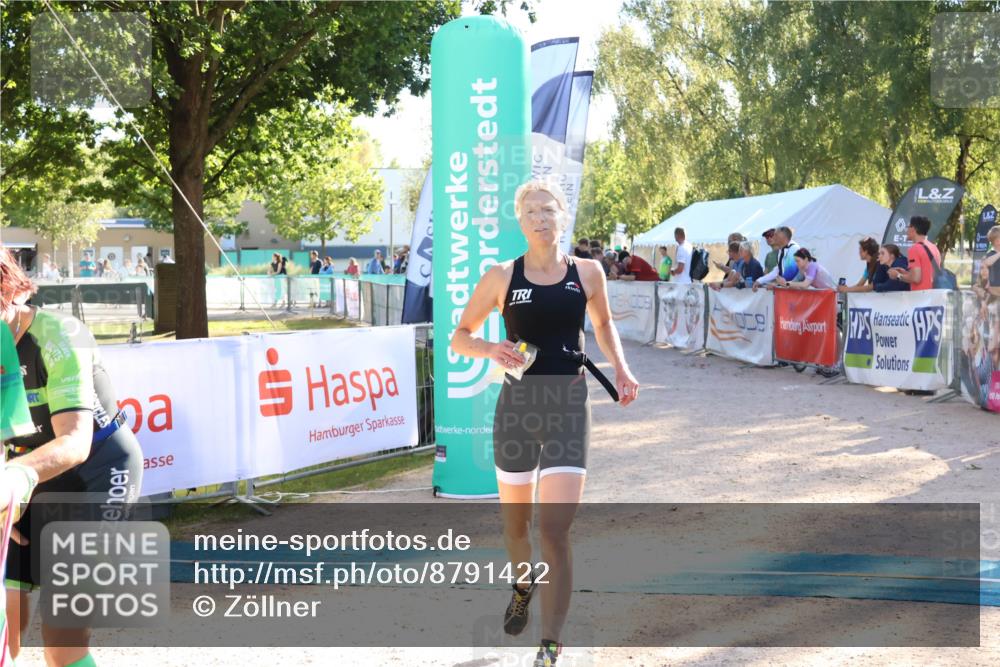 07.09.2025 - 19. Norderstedt Triathlon Zöllner http://msf.ph/oto/8791422 07.09.2025 16:31:59 Ziel 463, 1480 meine-sportfotos.de