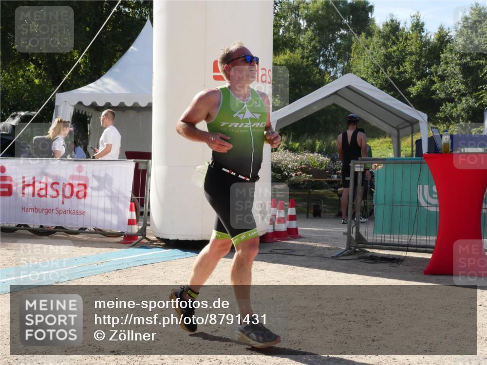 07.09.2025 - 19. Norderstedt Triathlon Zöllner http://msf.ph/oto/8791431 07.09.2025 15:50:03 Ziel 1005 meine-sportfotos.de
