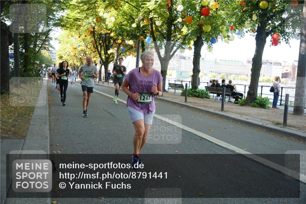 07.09.2025 - BARMER Alsterlauf Yannick Fuchs http://msf.ph/oto/8791441 07.09.2025 11:38:34 Laufen 1217, 1092, 1234, 1247 meine-sportfotos.de