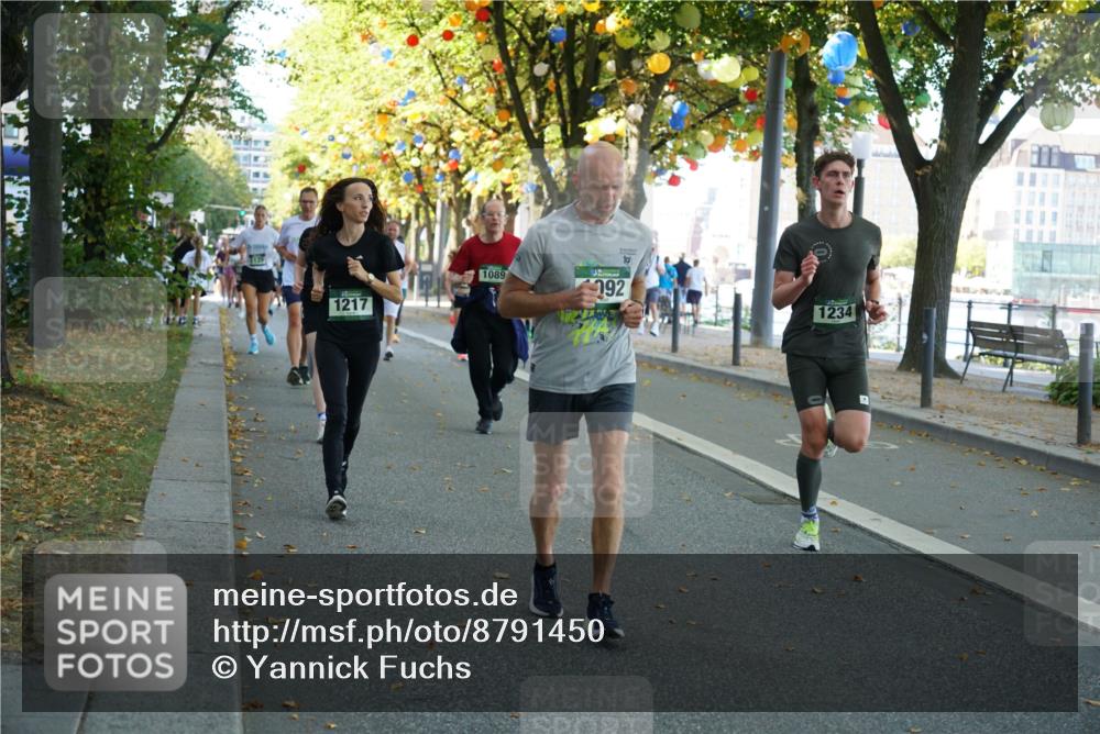 07.09.2025 - BARMER Alsterlauf Yannick Fuchs http://msf.ph/oto/8791450 07.09.2025 11:38:35 Laufen 120, 1217, 1089, 192, 10, 1234 meine-sportfotos.de
