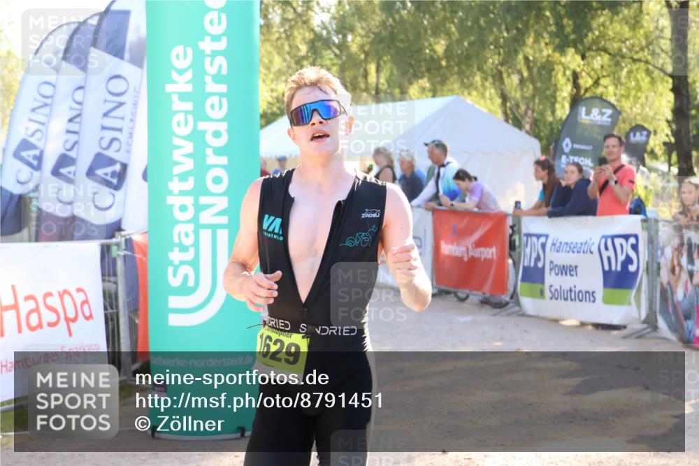 07.09.2025 - 19. Norderstedt Triathlon Zöllner http://msf.ph/oto/8791451 07.09.2025 16:32:17 Ziel 493, 1629 meine-sportfotos.de