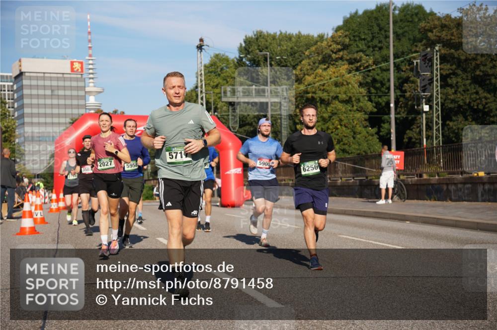 07.09.2025 - BARMER Alsterlauf Yannick Fuchs http://msf.ph/oto/8791458 07.09.2025 09:41:49 Laufen 2027, 571, 3588, 5958, 5900, 6256 meine-sportfotos.de