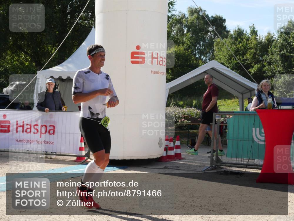 07.09.2025 - 19. Norderstedt Triathlon Zöllner http://msf.ph/oto/8791466 07.09.2025 15:52:16 Ziel 1501 meine-sportfotos.de