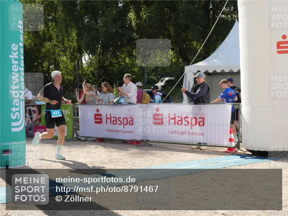 07.09.2025 - 19. Norderstedt Triathlon Zöllner http://msf.ph/oto/8791467 07.09.2025 15:52:59 Ziel 411, 1478 meine-sportfotos.de