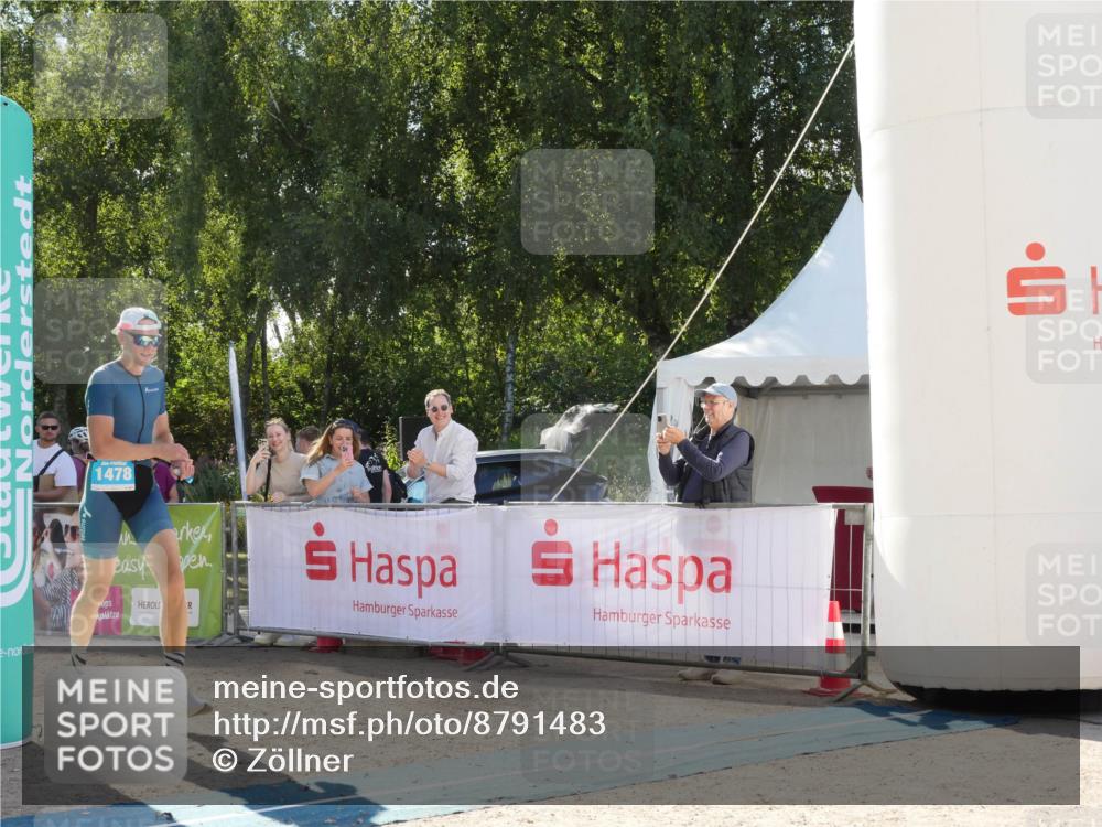 07.09.2025 - 19. Norderstedt Triathlon Zöllner http://msf.ph/oto/8791483 07.09.2025 15:53:03 Ziel 411, 1478 meine-sportfotos.de
