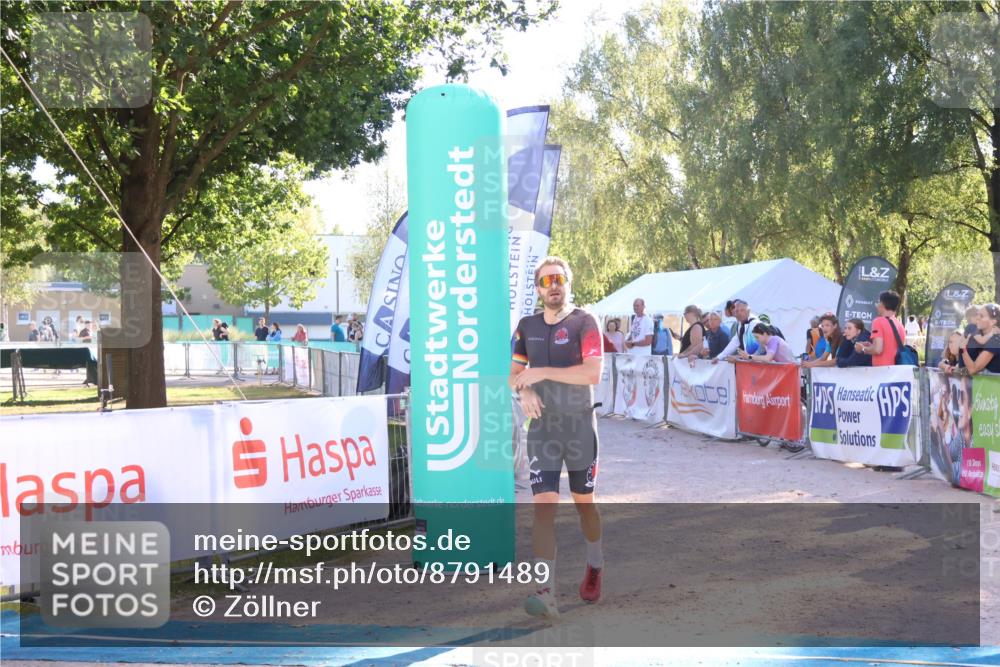 07.09.2025 - 19. Norderstedt Triathlon Zöllner http://msf.ph/oto/8791489 07.09.2025 16:32:21 Ziel 493, 1629 meine-sportfotos.de