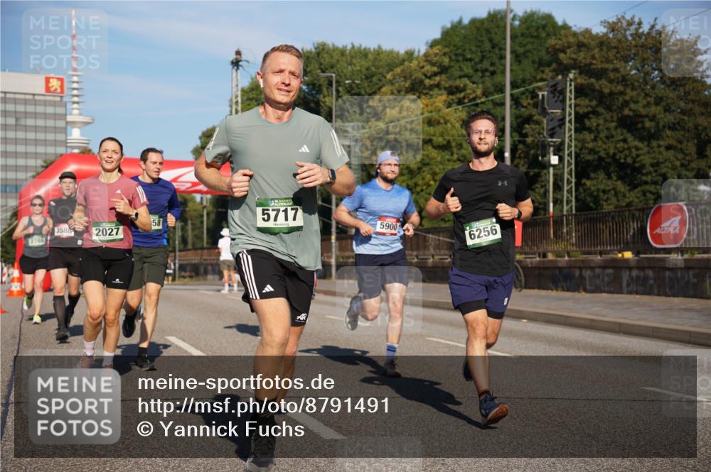 07.09.2025 - BARMER Alsterlauf Yannick Fuchs http://msf.ph/oto/8791491 07.09.2025 09:41:49 Laufen 58, 3588, 2027, 2769, 5717, 5900, 6256 meine-sportfotos.de