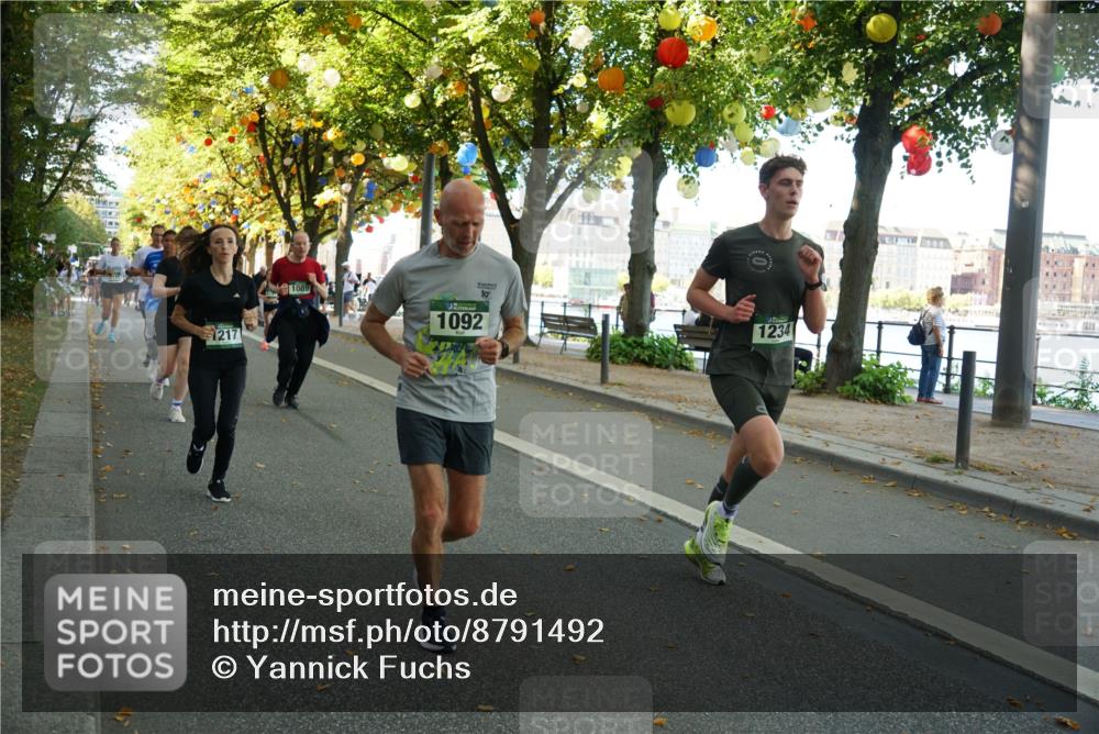 07.09.2025 - BARMER Alsterlauf Yannick Fuchs http://msf.ph/oto/8791492 07.09.2025 11:38:36 Laufen 1217, 1089, 1092, 10, 1234 meine-sportfotos.de