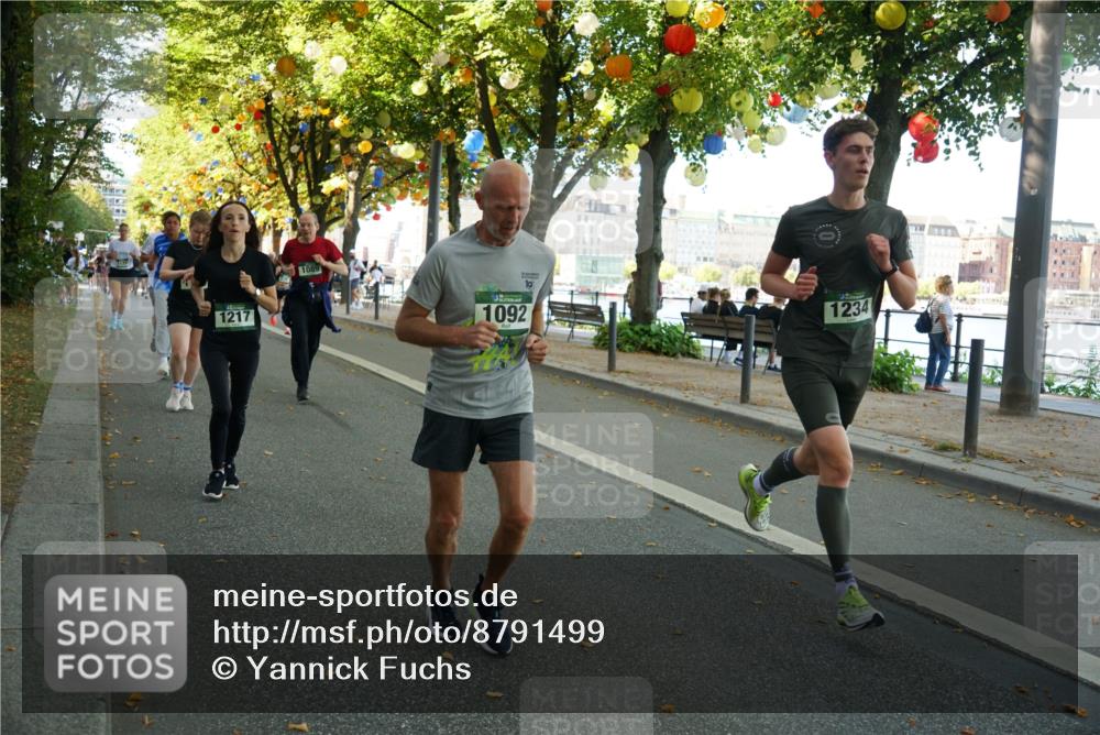 07.09.2025 - BARMER Alsterlauf Yannick Fuchs http://msf.ph/oto/8791499 07.09.2025 11:38:36 Laufen 1217, 1089, 1092, 10, 1234 meine-sportfotos.de