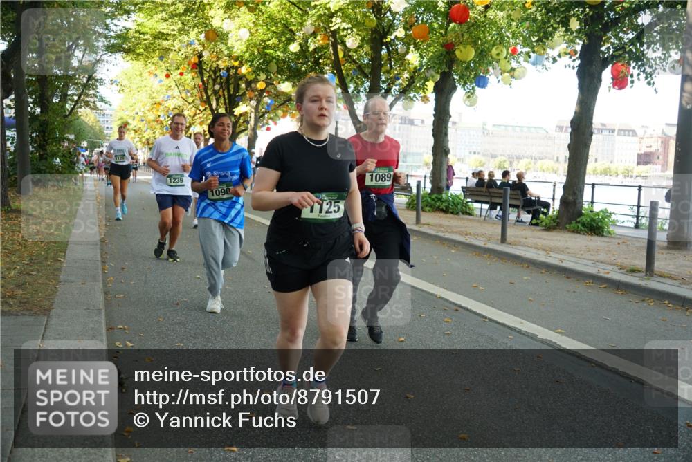 07.09.2025 - BARMER Alsterlauf Yannick Fuchs http://msf.ph/oto/8791507 07.09.2025 11:38:39 Laufen 1129, 1239, 1090, 125, 1089 meine-sportfotos.de