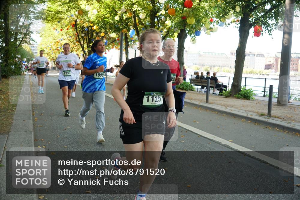 07.09.2025 - BARMER Alsterlauf Yannick Fuchs http://msf.ph/oto/8791520 07.09.2025 11:38:39 Laufen 112, 1239, 1090, 1125 meine-sportfotos.de