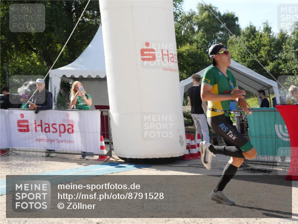 07.09.2025 - 19. Norderstedt Triathlon Zöllner http://msf.ph/oto/8791528 07.09.2025 15:55:25 Ziel 1505 meine-sportfotos.de