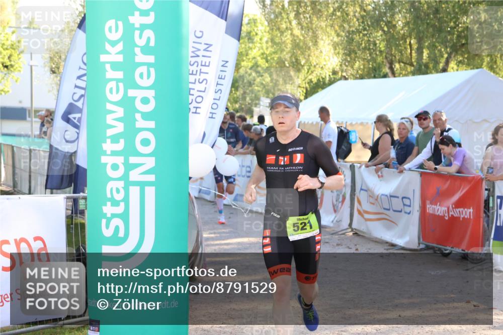 07.09.2025 - 19. Norderstedt Triathlon Zöllner http://msf.ph/oto/8791529 07.09.2025 16:32:32 Ziel 521, 1433, 1484 meine-sportfotos.de
