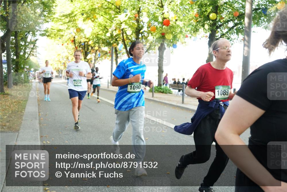 07.09.2025 - BARMER Alsterlauf Yannick Fuchs http://msf.ph/oto/8791532 07.09.2025 11:38:40 Laufen 1239, 1090, 1089 meine-sportfotos.de