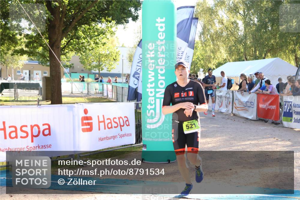 07.09.2025 - 19. Norderstedt Triathlon Zöllner http://msf.ph/oto/8791534 07.09.2025 16:32:33 Ziel 521, 1433, 1484 meine-sportfotos.de