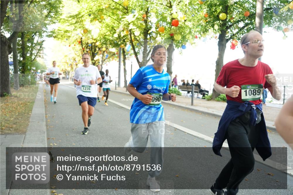 07.09.2025 - BARMER Alsterlauf Yannick Fuchs http://msf.ph/oto/8791536 07.09.2025 11:38:40 Laufen 1239, 090, 36, 1089 meine-sportfotos.de