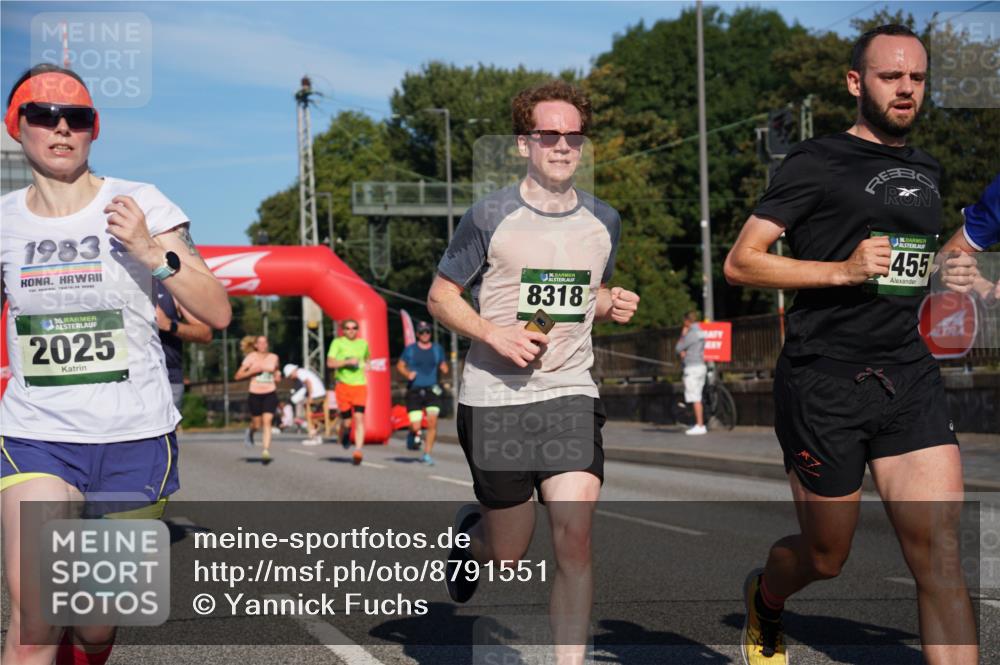 07.09.2025 - BARMER Alsterlauf Yannick Fuchs http://msf.ph/oto/8791551 07.09.2025 09:43:55 Laufen 1983, 36, 8318, 36, 2025, 36, 455 meine-sportfotos.de