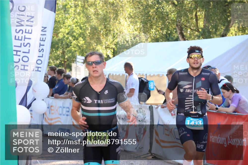 07.09.2025 - 19. Norderstedt Triathlon Zöllner http://msf.ph/oto/8791555 07.09.2025 16:32:35 Ziel 490, 521, 1433, 1484 meine-sportfotos.de