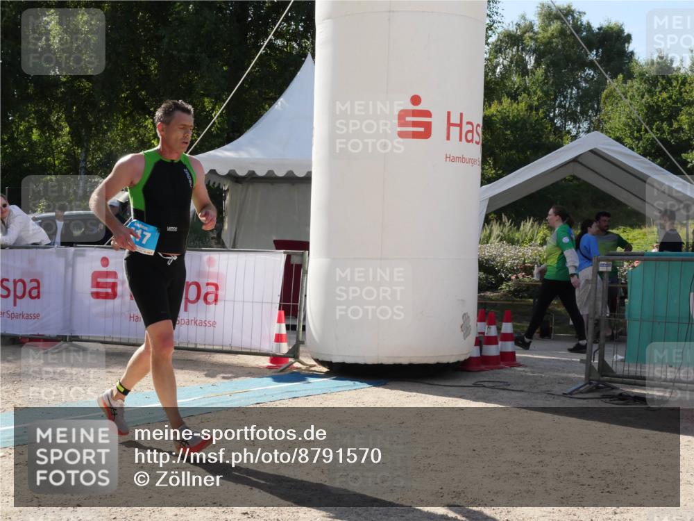 07.09.2025 - 19. Norderstedt Triathlon Zöllner http://msf.ph/oto/8791570 07.09.2025 15:56:12 Ziel 417 meine-sportfotos.de