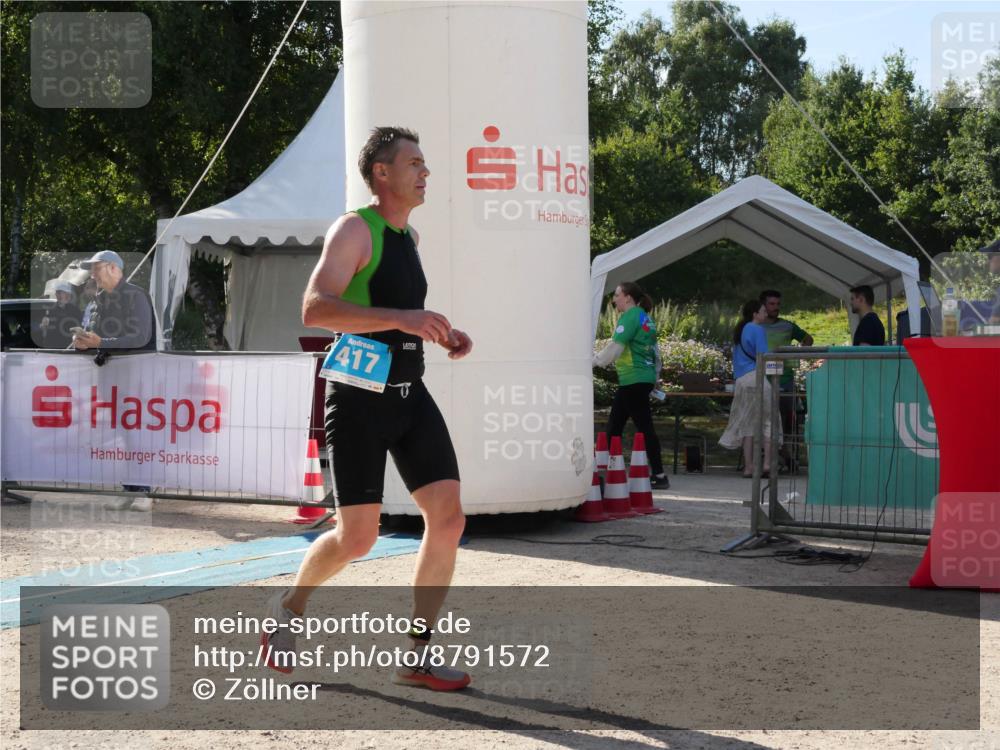 07.09.2025 - 19. Norderstedt Triathlon Zöllner http://msf.ph/oto/8791572 07.09.2025 15:56:12 Ziel 417 meine-sportfotos.de