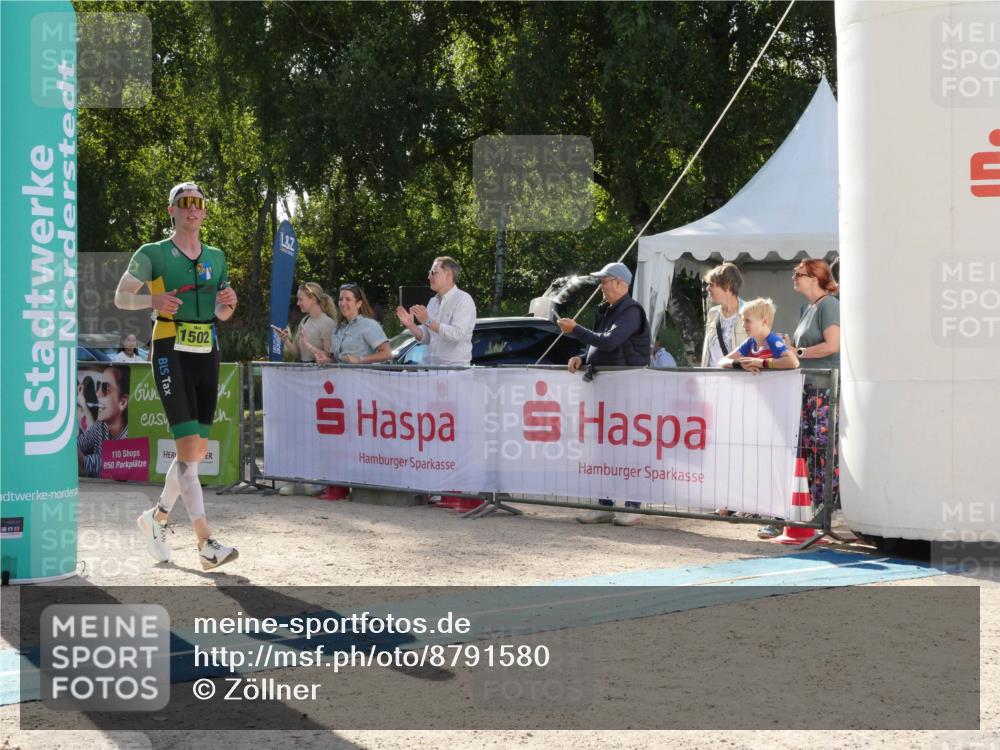 07.09.2025 - 19. Norderstedt Triathlon Zöllner http://msf.ph/oto/8791580 07.09.2025 15:58:32 Ziel  meine-sportfotos.de
