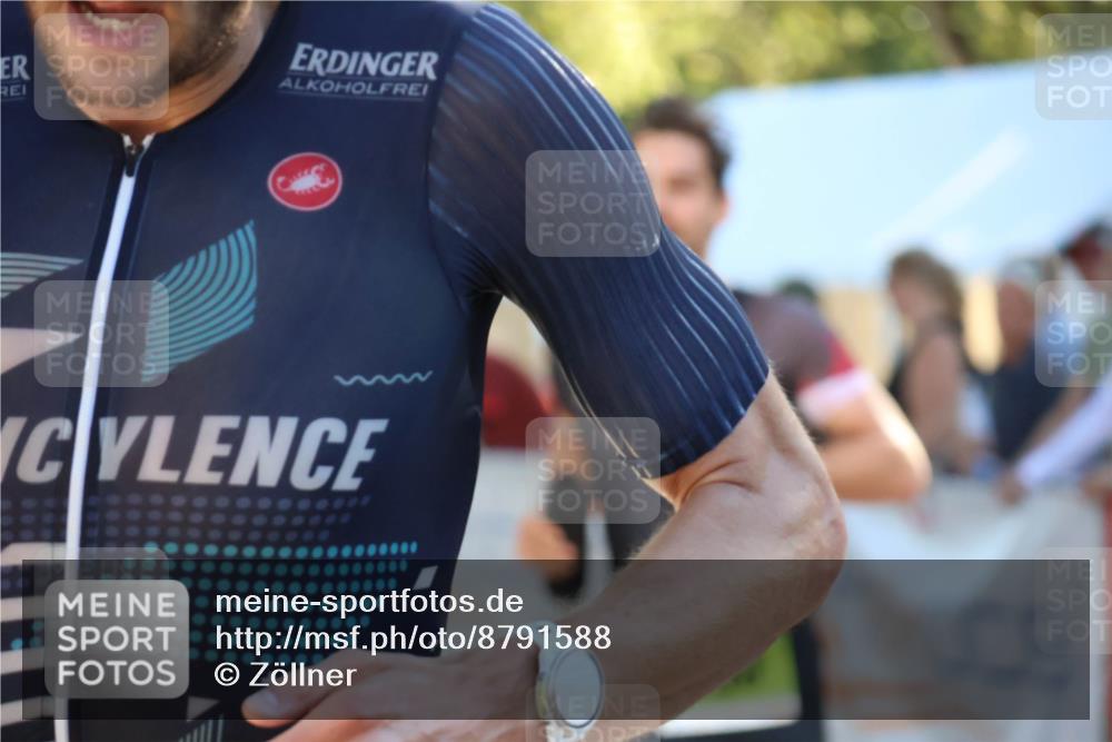 07.09.2025 - 19. Norderstedt Triathlon Zöllner http://msf.ph/oto/8791588 07.09.2025 16:32:38 Ziel 490, 521, 1433, 1484 meine-sportfotos.de