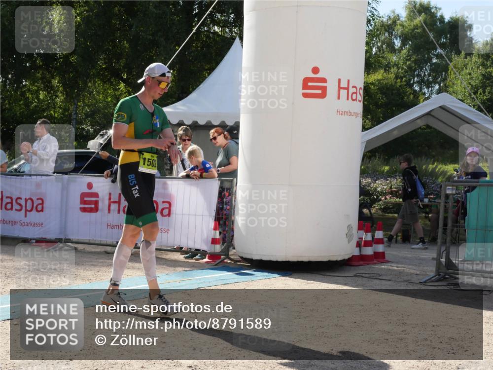 07.09.2025 - 19. Norderstedt Triathlon Zöllner http://msf.ph/oto/8791589 07.09.2025 15:58:33 Ziel  meine-sportfotos.de
