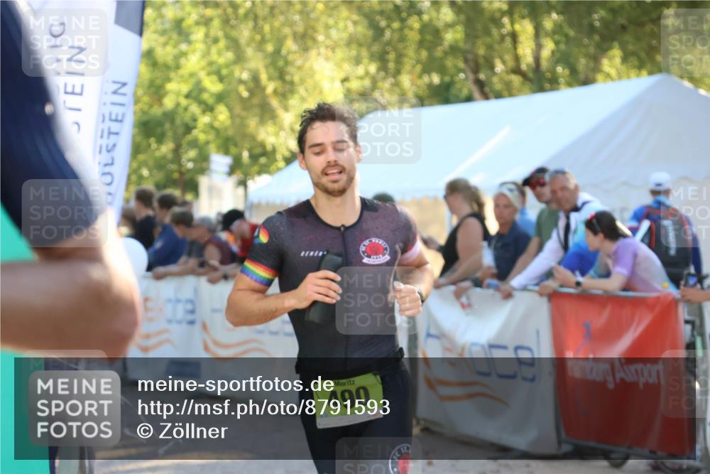 07.09.2025 - 19. Norderstedt Triathlon Zöllner http://msf.ph/oto/8791593 07.09.2025 16:32:38 Ziel 490, 521, 1433, 1484 meine-sportfotos.de