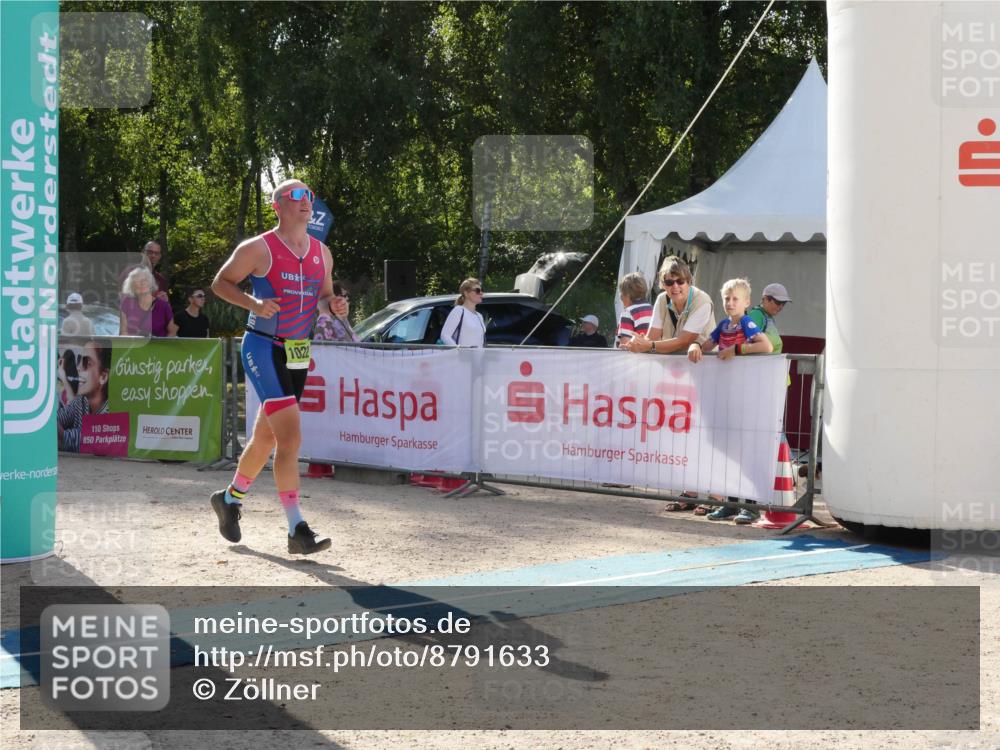 07.09.2025 - 19. Norderstedt Triathlon Zöllner http://msf.ph/oto/8791633 07.09.2025 15:59:31 Ziel 1022 meine-sportfotos.de