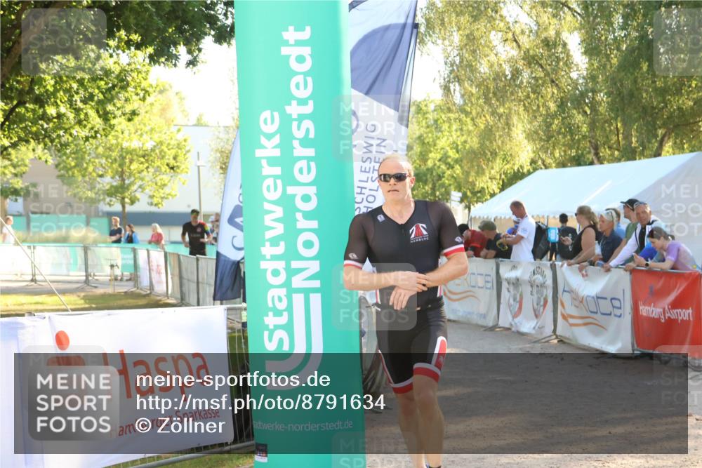 07.09.2025 - 19. Norderstedt Triathlon Zöllner http://msf.ph/oto/8791634 07.09.2025 16:32:46 Ziel 547 meine-sportfotos.de