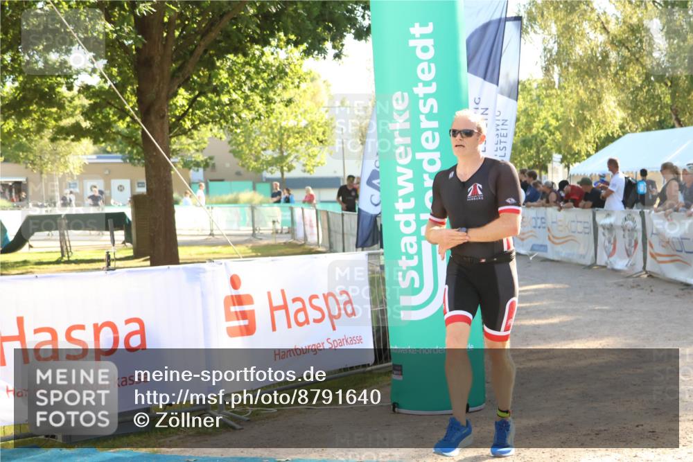 07.09.2025 - 19. Norderstedt Triathlon Zöllner http://msf.ph/oto/8791640 07.09.2025 16:32:46 Ziel 547 meine-sportfotos.de