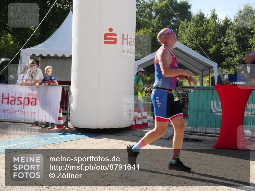 07.09.2025 - 19. Norderstedt Triathlon Zöllner http://msf.ph/oto/8791641 07.09.2025 15:59:33 Ziel 1022 meine-sportfotos.de