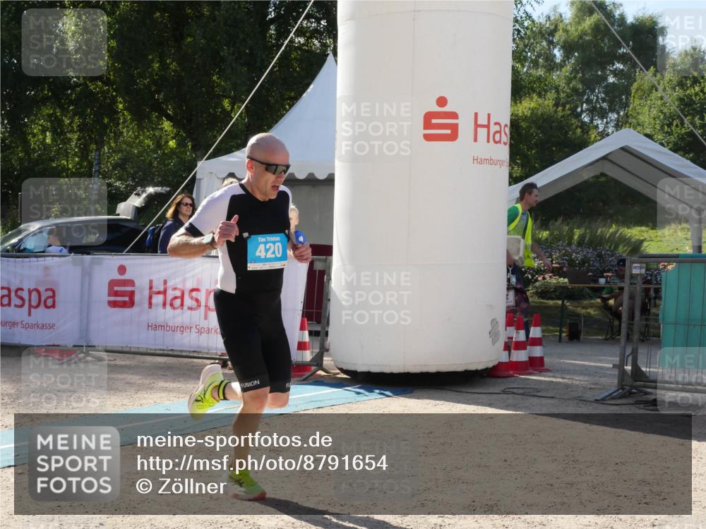 07.09.2025 - 19. Norderstedt Triathlon Zöllner http://msf.ph/oto/8791654 07.09.2025 15:59:47 Ziel 420 meine-sportfotos.de