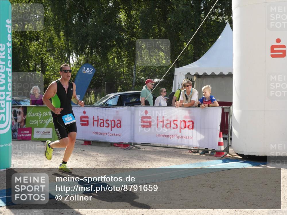 07.09.2025 - 19. Norderstedt Triathlon Zöllner http://msf.ph/oto/8791659 07.09.2025 15:59:56 Ziel 888 meine-sportfotos.de