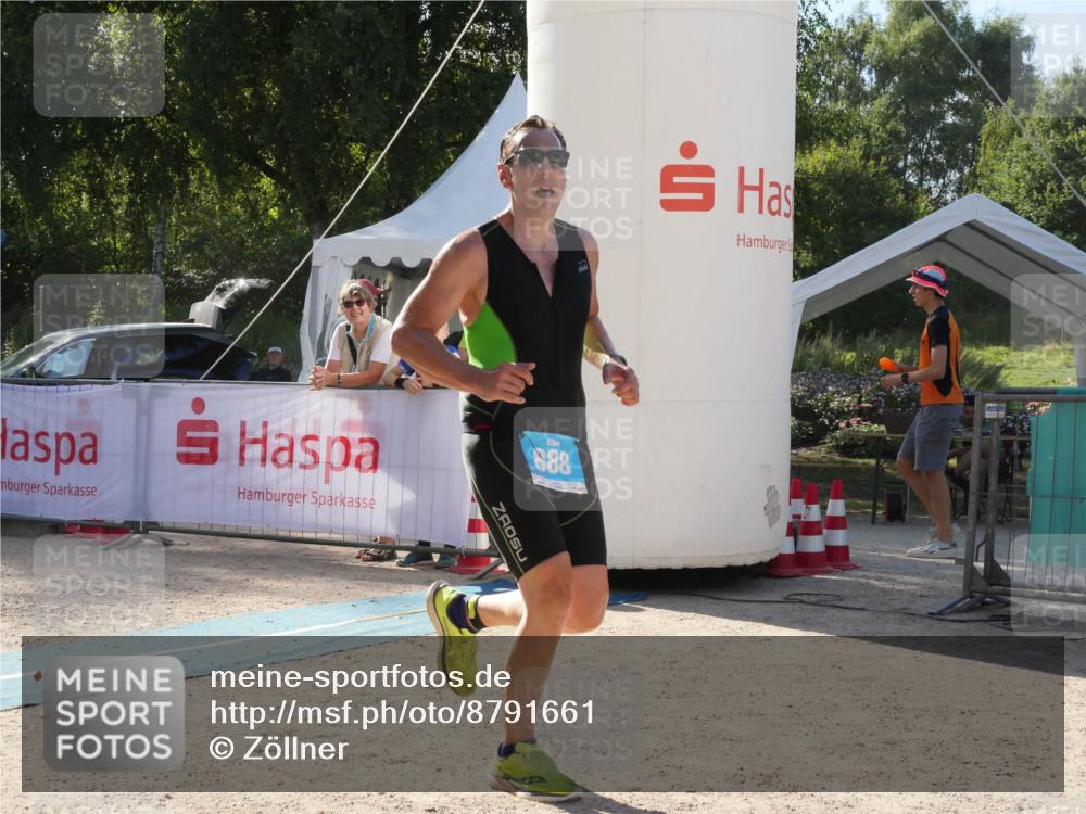 07.09.2025 - 19. Norderstedt Triathlon Zöllner http://msf.ph/oto/8791661 07.09.2025 15:59:57 Ziel 888 meine-sportfotos.de