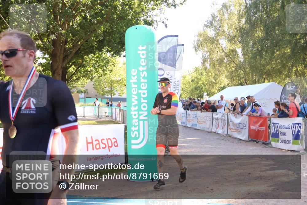 07.09.2025 - 19. Norderstedt Triathlon Zöllner http://msf.ph/oto/8791669 07.09.2025 16:32:53 Ziel 491 meine-sportfotos.de