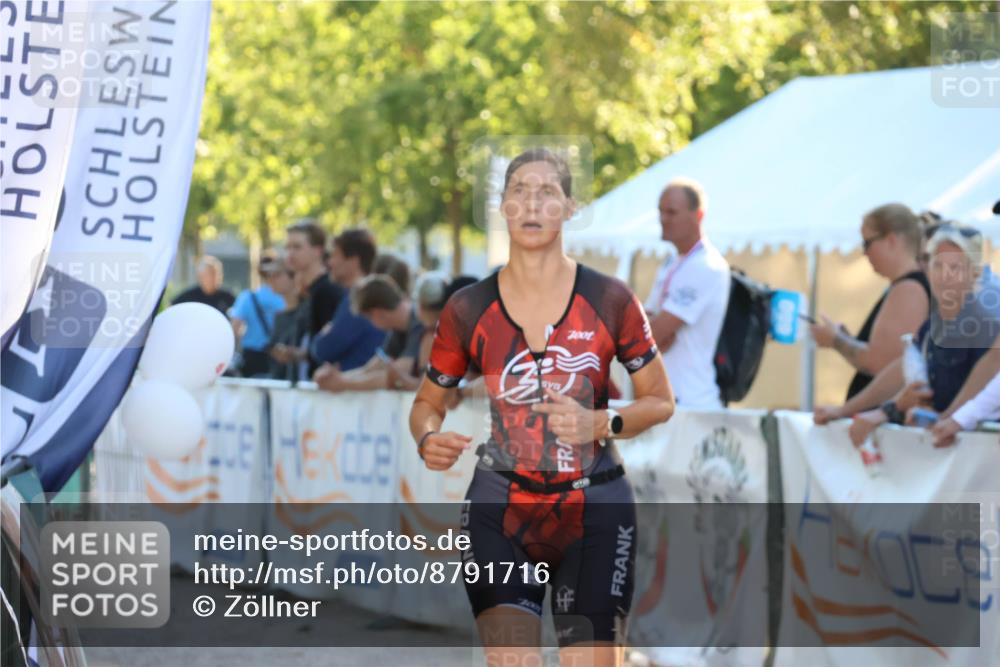 07.09.2025 - 19. Norderstedt Triathlon Zöllner http://msf.ph/oto/8791716 07.09.2025 16:33:18 Ziel 438, 543 meine-sportfotos.de
