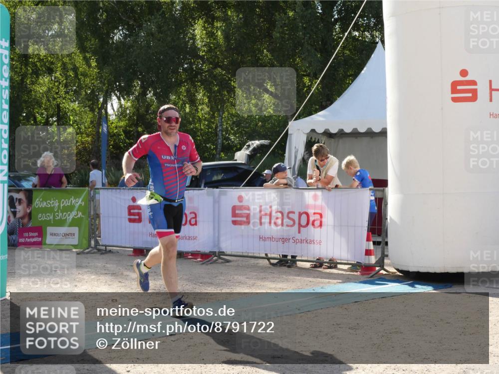 07.09.2025 - 19. Norderstedt Triathlon Zöllner http://msf.ph/oto/8791722 07.09.2025 16:02:55 Ziel 1019 meine-sportfotos.de