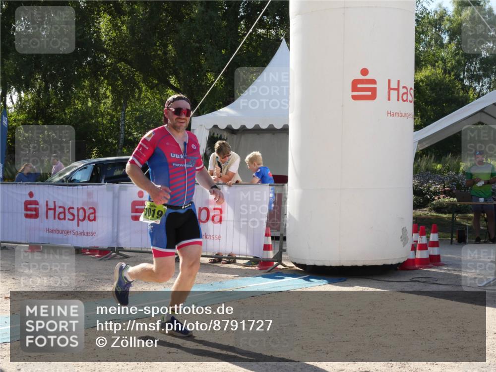 07.09.2025 - 19. Norderstedt Triathlon Zöllner http://msf.ph/oto/8791727 07.09.2025 16:02:56 Ziel 1019 meine-sportfotos.de