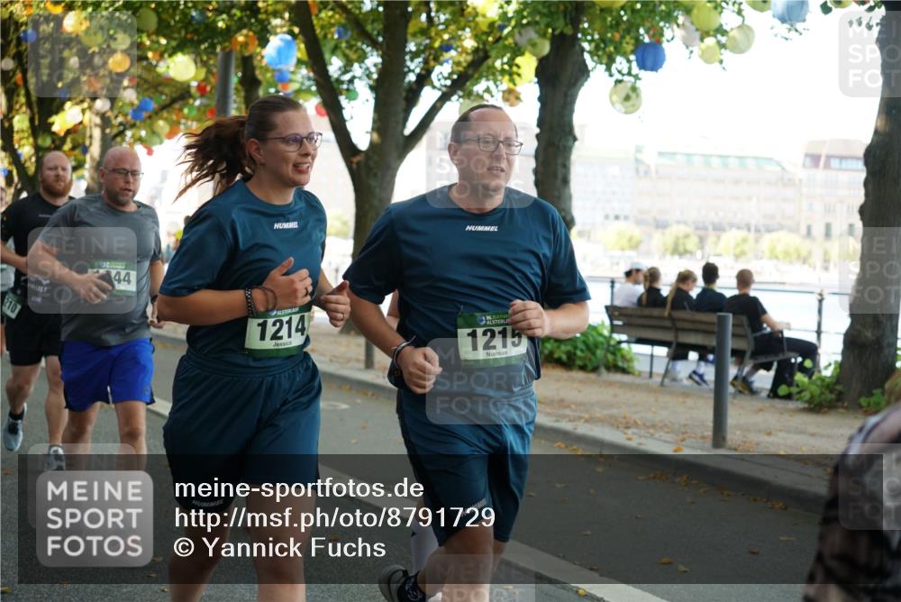 07.09.2025 - BARMER Alsterlauf Yannick Fuchs http://msf.ph/oto/8791729 07.09.2025 11:38:55 Laufen 44, 1214, 36, 1215 meine-sportfotos.de