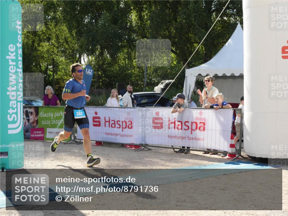 07.09.2025 - 19. Norderstedt Triathlon Zöllner http://msf.ph/oto/8791736 07.09.2025 16:03:27 Ziel 382 meine-sportfotos.de