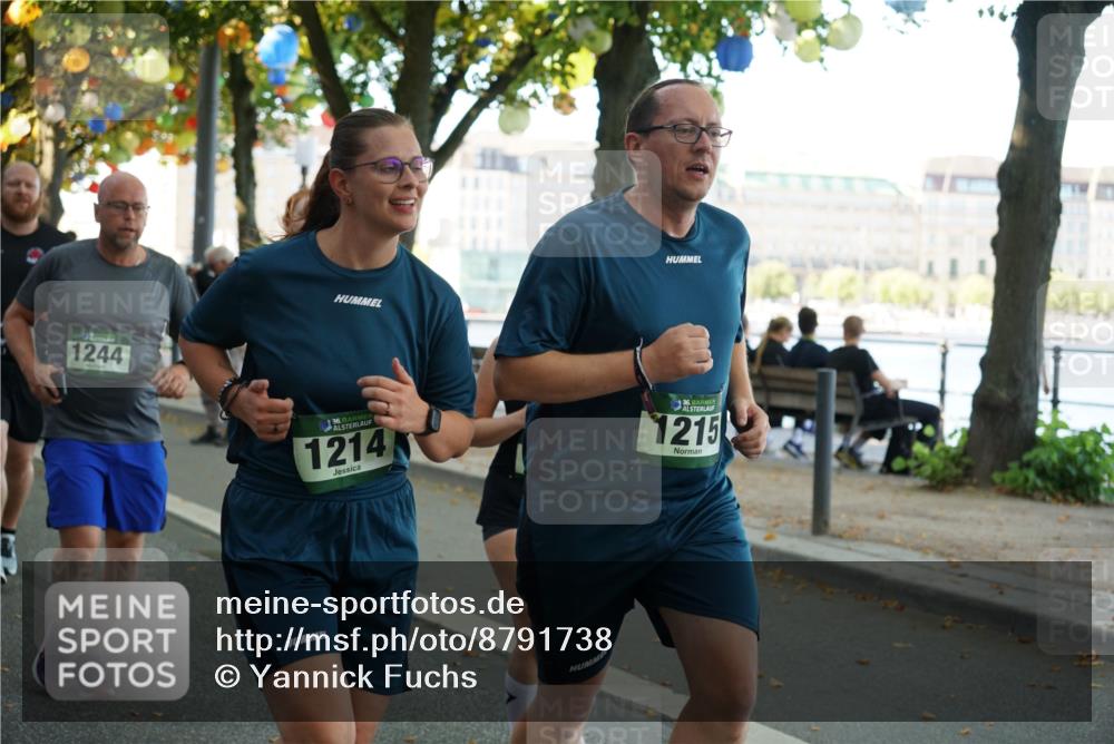 07.09.2025 - BARMER Alsterlauf Yannick Fuchs http://msf.ph/oto/8791738 07.09.2025 11:38:55 Laufen 1244, 136, 1214, 36, 1215 meine-sportfotos.de
