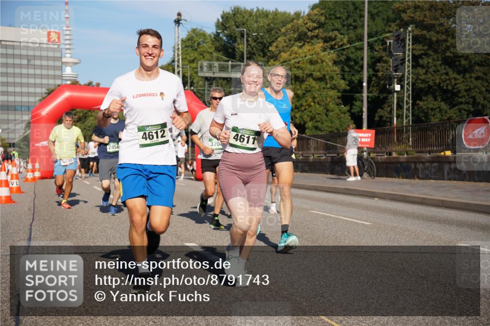 07.09.2025 - BARMER Alsterlauf Yannick Fuchs http://msf.ph/oto/8791743 07.09.2025 09:41:59 Laufen 5338, 2854, 2023, 4612, 3204, 4611 meine-sportfotos.de