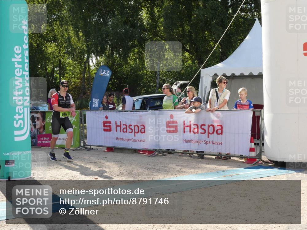 07.09.2025 - 19. Norderstedt Triathlon Zöllner http://msf.ph/oto/8791746 07.09.2025 16:04:03 Ziel 968 meine-sportfotos.de