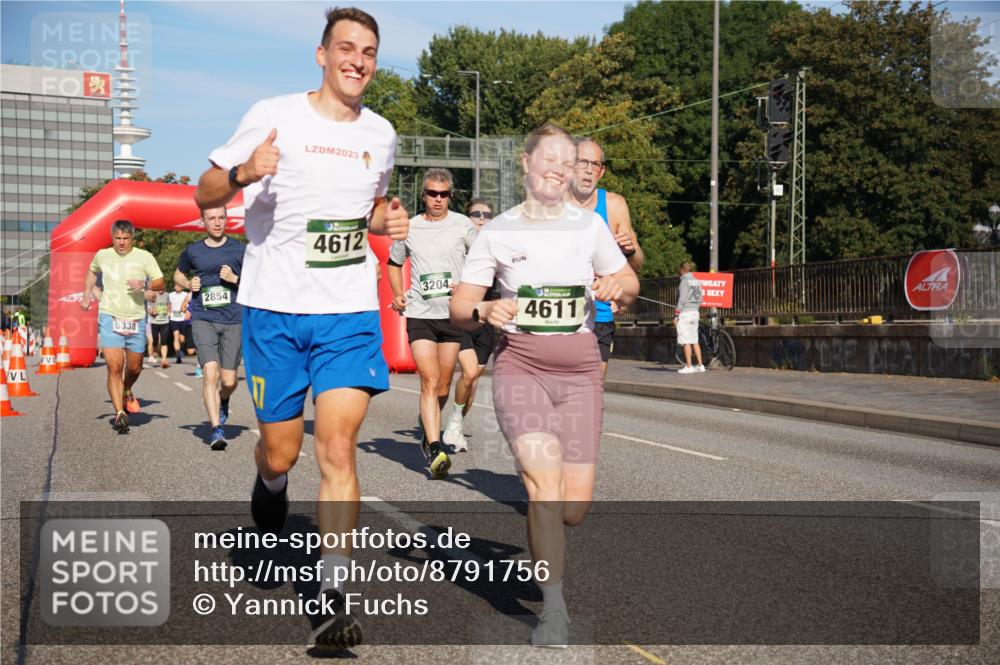 07.09.2025 - BARMER Alsterlauf Yannick Fuchs http://msf.ph/oto/8791756 07.09.2025 09:41:59 Laufen 5338, 2854, 2023, 4612, 3204, 4611 meine-sportfotos.de