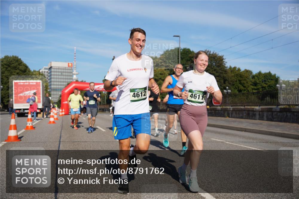 07.09.2025 - BARMER Alsterlauf Yannick Fuchs http://msf.ph/oto/8791762 07.09.2025 09:41:59 Laufen 2023, 4612, 4611 meine-sportfotos.de