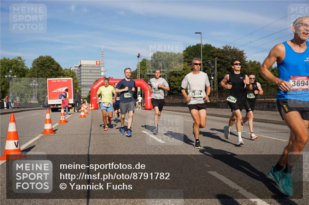 07.09.2025 - BARMER Alsterlauf Yannick Fuchs http://msf.ph/oto/8791782 07.09.2025 09:42:00 Laufen 2855, 2854, 574, 5338, 3204, 4684, 5617, 3694 meine-sportfotos.de