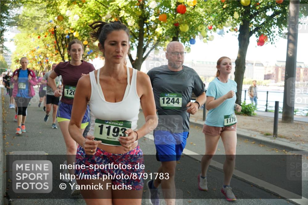 07.09.2025 - BARMER Alsterlauf Yannick Fuchs http://msf.ph/oto/8791783 07.09.2025 11:38:57 Laufen 178, 120, 1193, 36, 1244, 1179 meine-sportfotos.de
