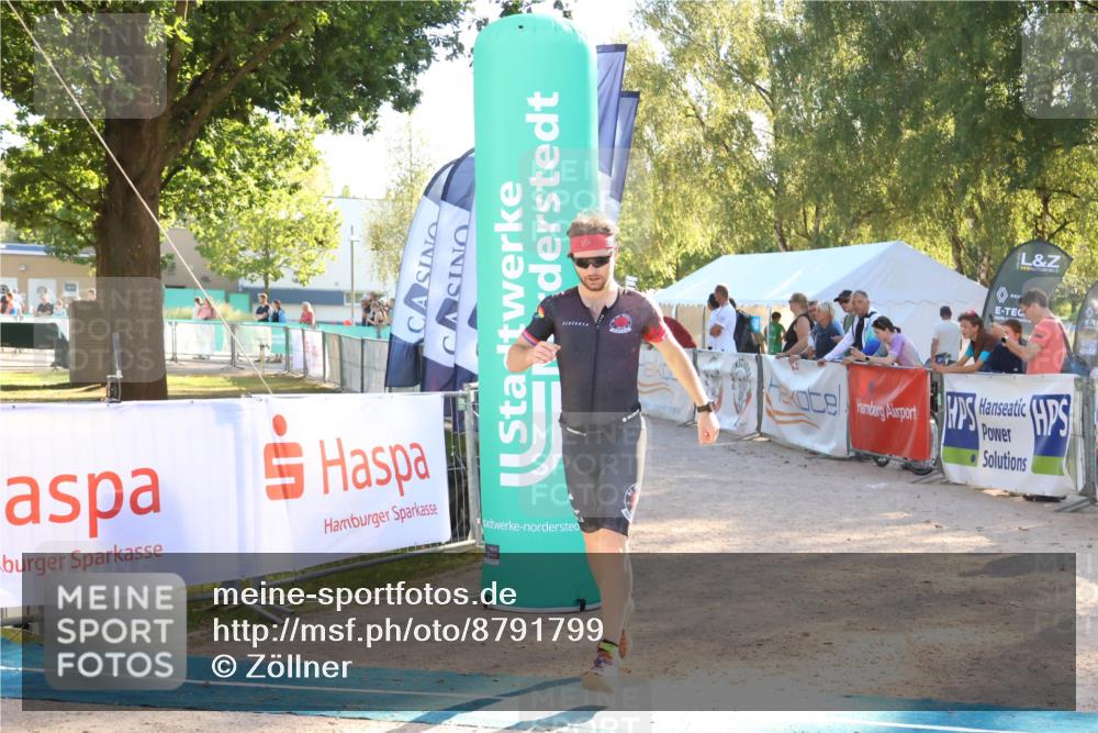07.09.2025 - 19. Norderstedt Triathlon Zöllner http://msf.ph/oto/8791799 07.09.2025 16:33:48 Ziel 488 meine-sportfotos.de