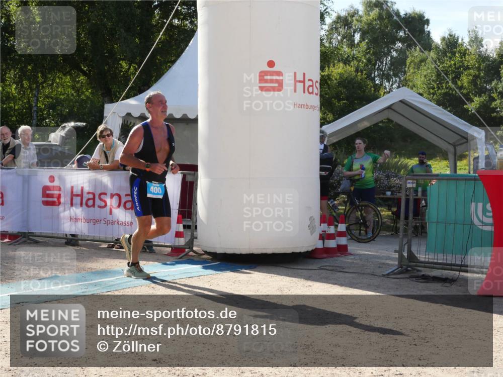 07.09.2025 - 19. Norderstedt Triathlon Zöllner http://msf.ph/oto/8791815 07.09.2025 16:07:46 Ziel 400 meine-sportfotos.de